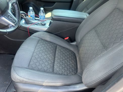 Used 2019 Chevrolet Blazer LT image 11