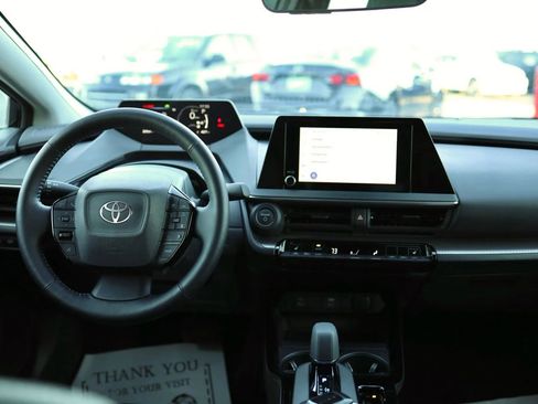 Used 2024 Toyota Prius XLE image 32