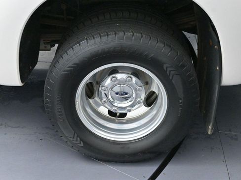 Used 2012 Ford F350 Lariat w/ Lariat Ultimate Pkg AWD/4WD image 31