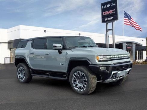 New 2025 GMC Hummer EV 3X image 3