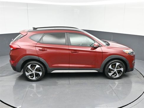 Used 2018 Hyundai Tucson Value w/ Cargo Package FWD image 24