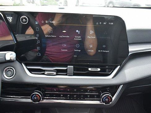 New 2026 Chevrolet Equinox LT w/ Convenience Package II image 11