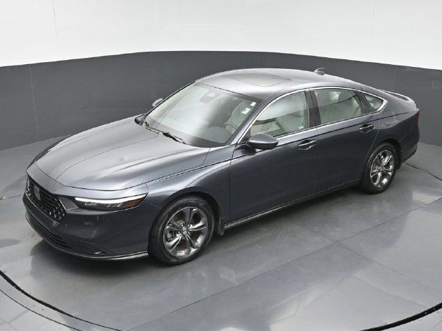 Certified 2023 Honda Accord EX image 29