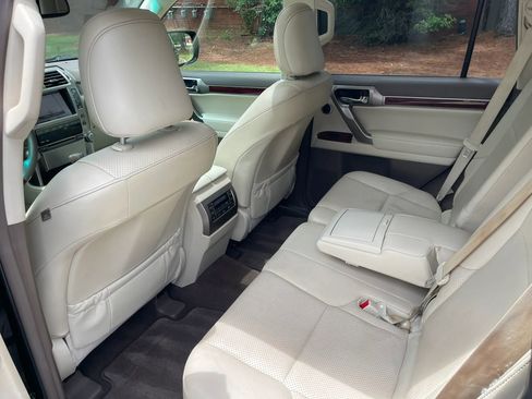 Used 2013 Lexus GX 460 Premium AWD/4WD image 12