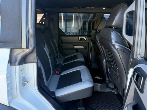 Used 2022 Ford Bronco Black Diamond AWD/4WD image 37