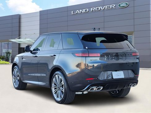 New 2026 Land Rover Range Rover Sport Dynamic SE image 4