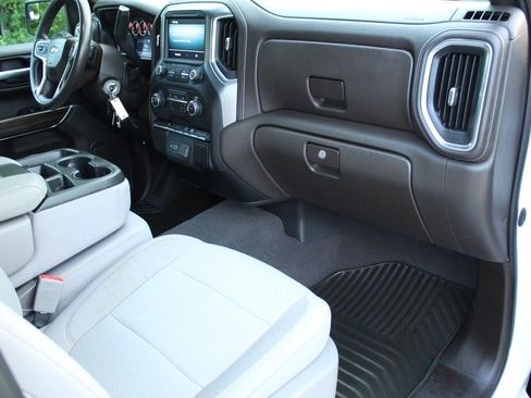 Used 2020 Chevrolet Silverado 1500 LT image 14
