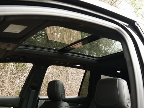 Certified 2024 Cadillac XT6 Premium Luxury w/ Platinum Package image 29