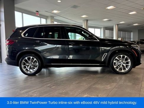 Used 2023 BMW X5 xDrive40i AWD/4WD image 3