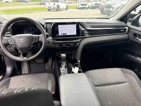 Used 2025 Toyota Camry LE w/ Convenience Package FWD image 27