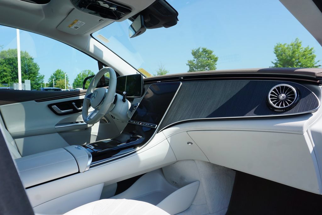 Certified 2023 Mercedes-Benz EQE 500 4MATIC SUV image 55
