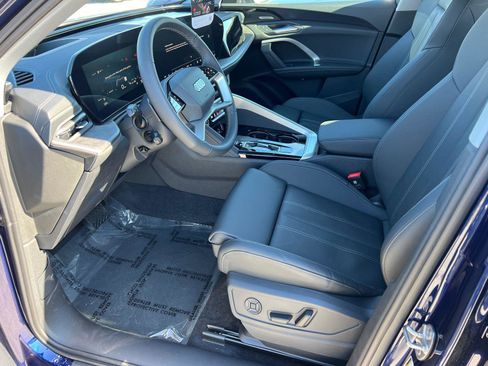 New 2025 Audi Q5 Premium Plus AWD/4WD image 9