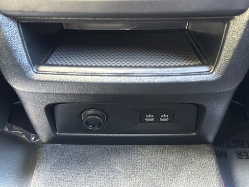 Used 2024 BMW X5 sDrive40i w/ M Sport Package RWD image 40