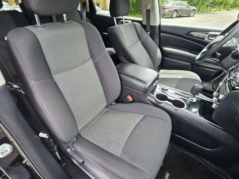 Used 2020 Nissan Pathfinder S AWD/4WD image 18