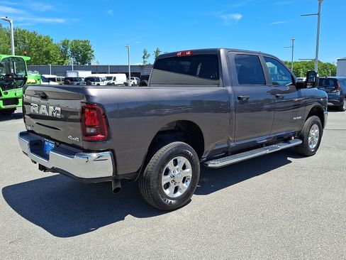 Used 2026 RAM 2500 Big Horn AWD/4WD image 6