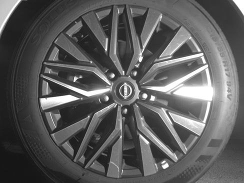 Used 2025 Nissan Altima 2.5 SV image 12