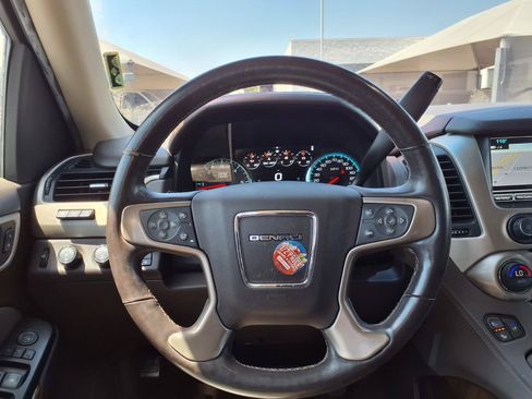 Used 2017 GMC Yukon XL Denali w/ Open Road Package AWD/4WD image 18