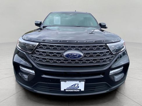 Certified 2023 Ford Explorer XLT w/ Equipment Group 202A AWD/4WD image 6