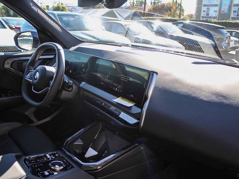 Used 2025 BMW X3 xDrive30i w/ Convenience Package image 16