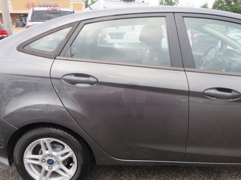 Used 2019 Ford Fiesta SE image 43