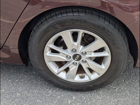 Used 2018 Kia Optima LX FWD image 20