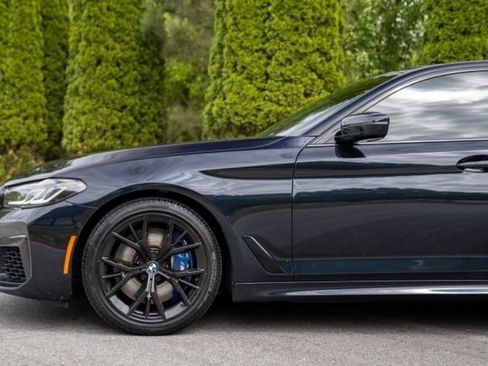 Used 2023 BMW 540i xDrive w/ M Sport Package AWD/4WD image 9