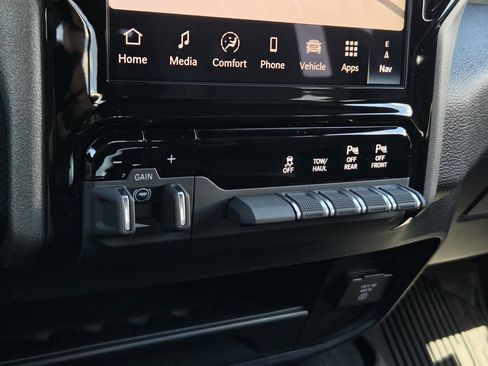 New 2026 RAM 2500 Tradesman AWD/4WD image 25