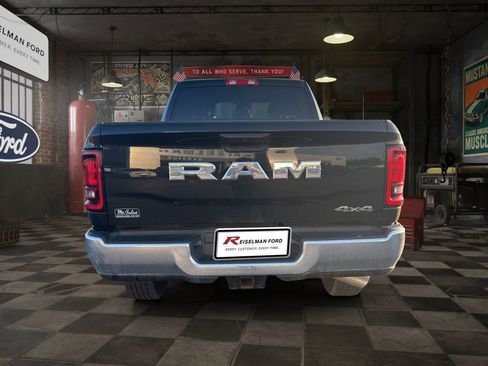 Used 2025 RAM 2500 Tradesman w/ Chrome Appearance Group image 5