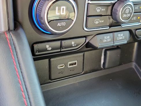 Used 2023 Chevrolet Tahoe RST AWD/4WD image 12