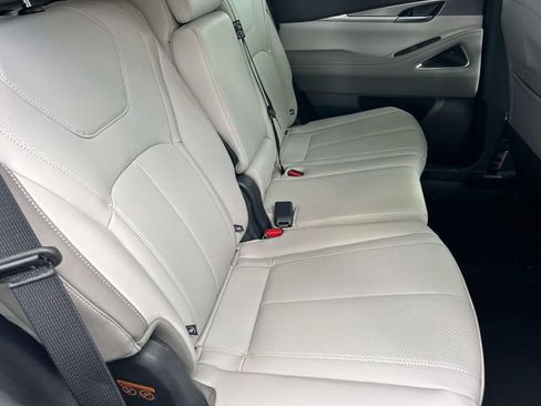 Certified 2026 INFINITI QX60 Luxe w/ Cargo Package AWD/4WD image 24