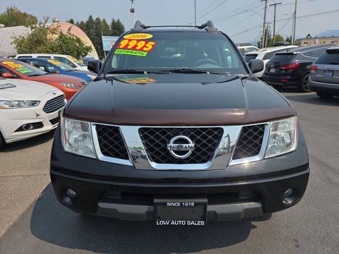 Used 2006 Nissan Frontier LE w/ (X01) Leather Pkg AWD/4WD image 8