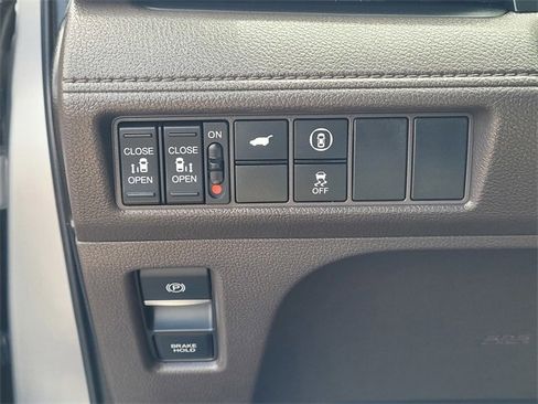 Used 2024 Honda Odyssey EX-L image 25