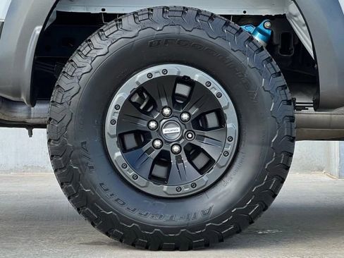 Used 2018 Ford F150 Raptor w/ Equipment Group 802A Luxury image 57