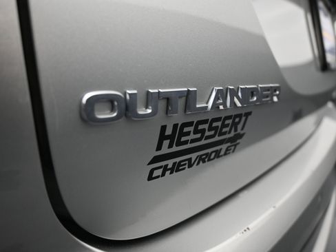 Used 2022 Mitsubishi Outlander SEL image 36