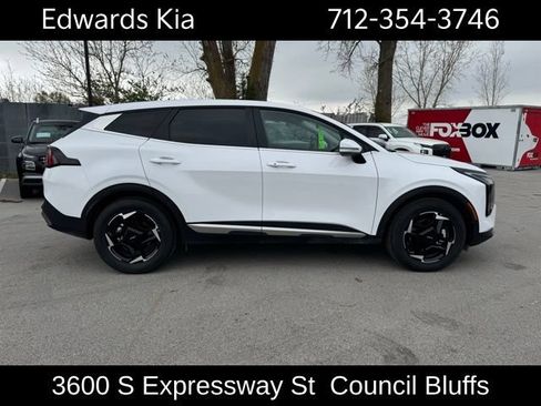 New 2026 Kia Sportage EX FWD image 2