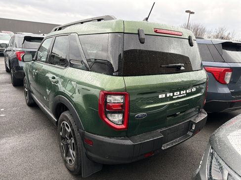 Used 2023 Ford Bronco Sport Outer Banks w/ Tech Package image 4