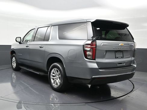 Used 2023 Chevrolet Suburban LS image 3