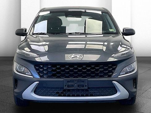 Used 2022 Hyundai Kona SE image 2
