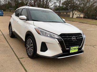 Used 2024 Nissan Kicks SV