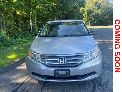 Used 2011 Honda Odyssey LX image 3