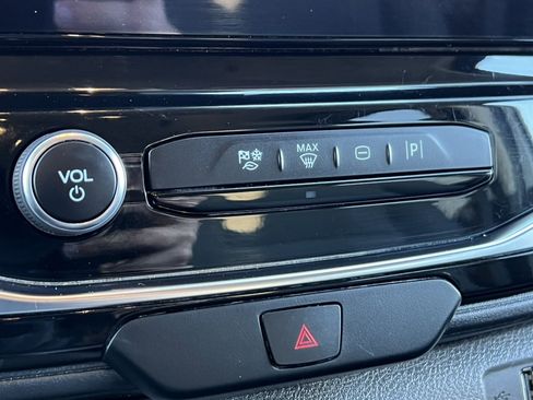 Certified 2024 Ford Transit 350 XLT image 26