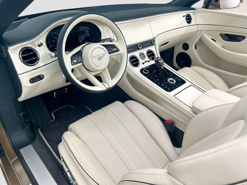 Used 2026 Bentley Continental GTC AWD/4WD image 17