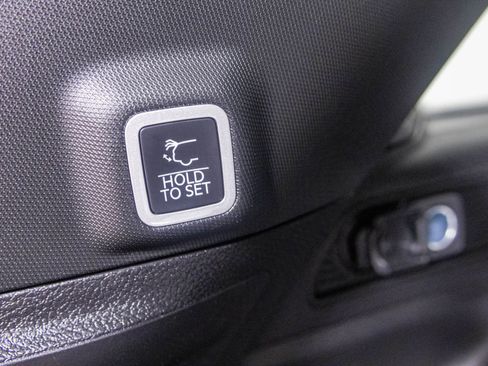 New 2025 Jeep Grand Cherokee Limited image 35