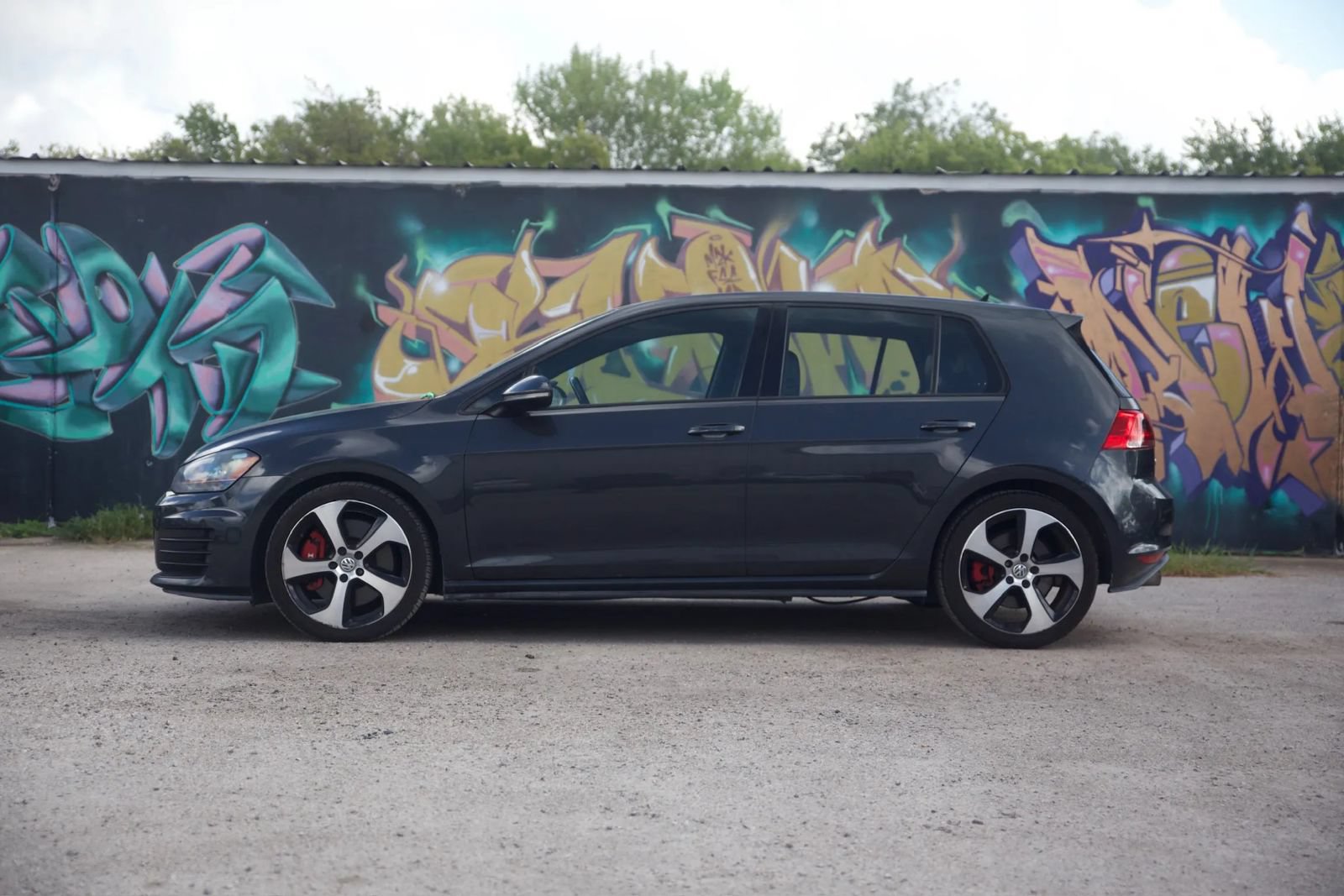 Used 2016 Volkswagen GTI Autobahn w/ Lighting Package (SEL) FWD image 4