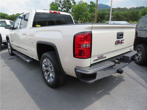 Used 2014 GMC Sierra 1500 SLT w/ SLT Crew Cab Value Package AWD/4WD image 2