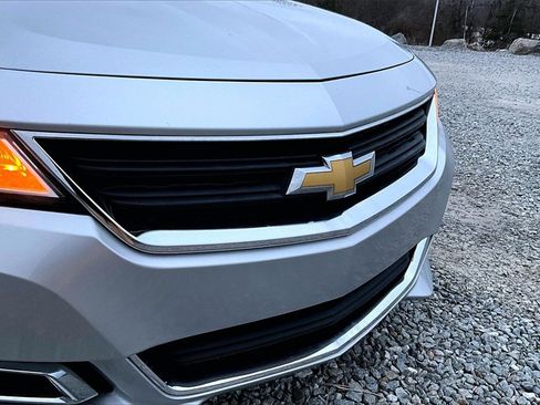 Used 2015 Chevrolet Impala LS image 24