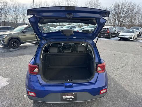 Used 2022 Hyundai Venue Limited w/ Cargo Package image 10