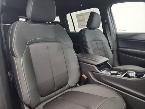 New 2025 Jeep Grand Cherokee L Laredo w/ Luxury Tech Group I image 34