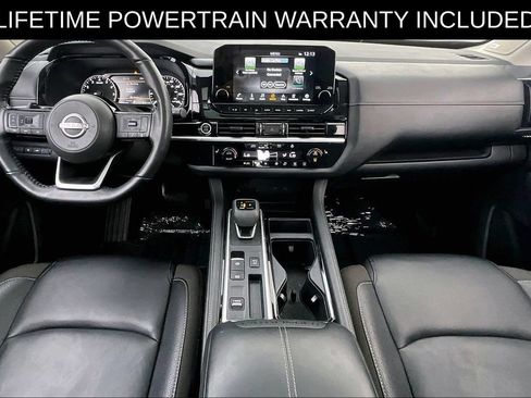 Used 2024 Nissan Pathfinder SL w/ SL Premium Package FWD image 19