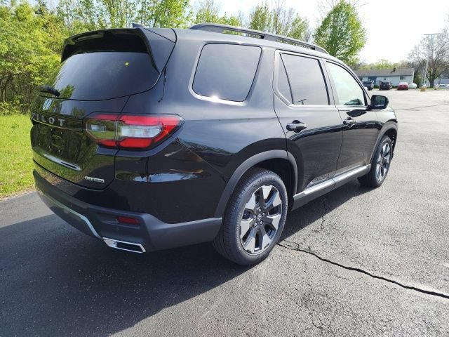 New 2026 Honda Pilot Touring image 17